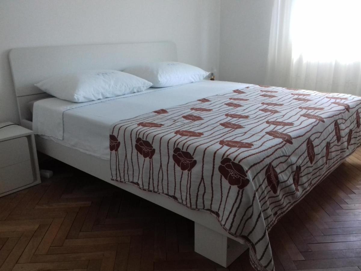 Apartment Dragan Pula Ngoại thất bức ảnh